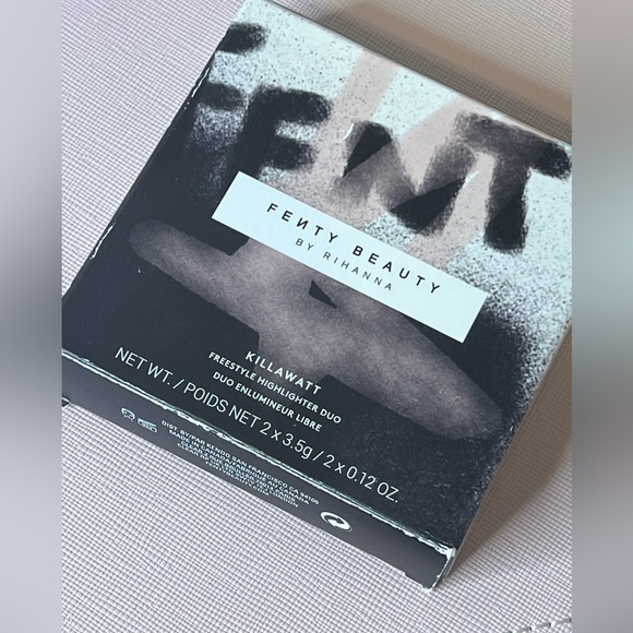 FENTY BEAUTY • KILLAWATT HIGHLIGHTER DUO - AFTERNOON SNACK & MO' HUNNY • NEW IN - Picture 7 of 9